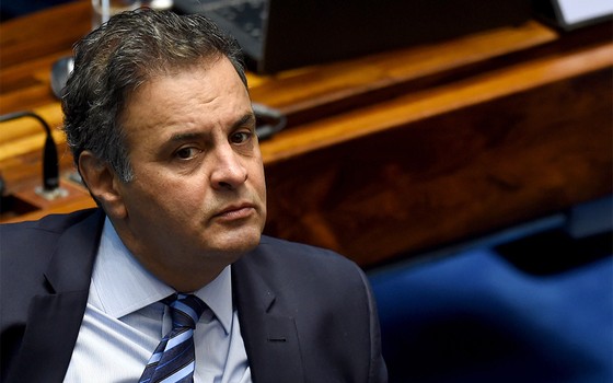 Aécio Neves pode se tornar réu amanhã, terça-feira 04/17/18