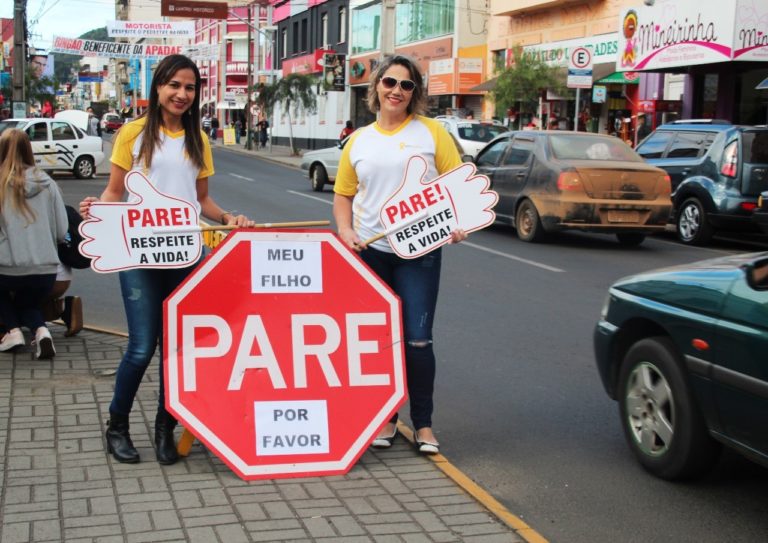 Campanha Maio Amarelo promove Blitz de conscientização de trânsito