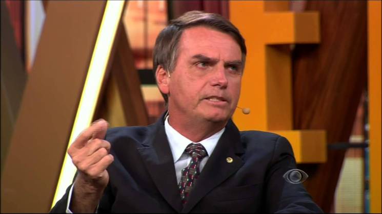 Bolsonaro faz duras críticas ao MST e MTST