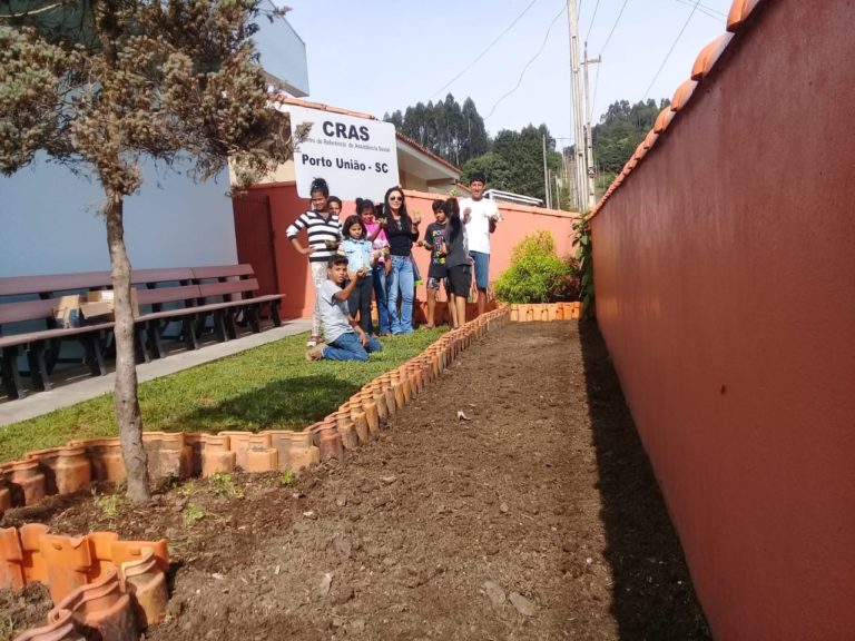 O Centro de Referência de Assistência Social do Bairro Bela vista ganha horta