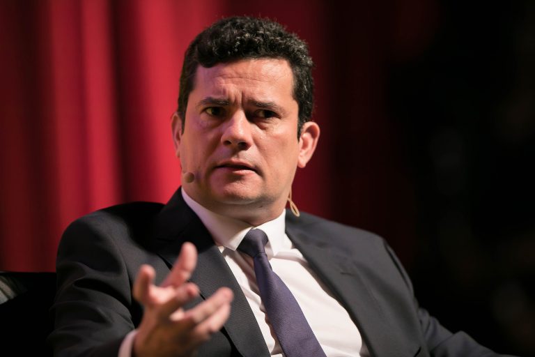 Richa na Justiça. Moro vê corrupção, não “mero caixa dois”