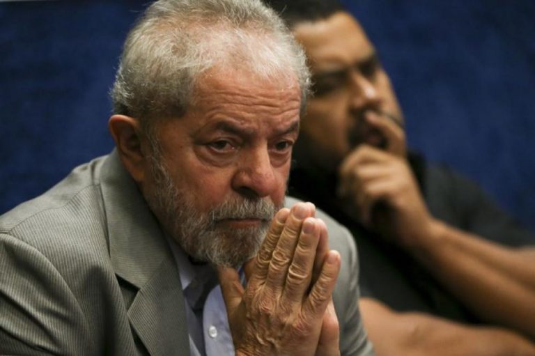 Lula comenda jogos da Copa do Mundo para o canal TVT