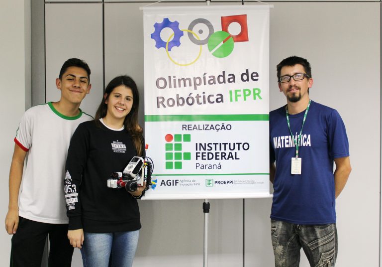 Campus do IFPR/UVA na fase II da Olimpíada Robótica em Foz do Iguaçu