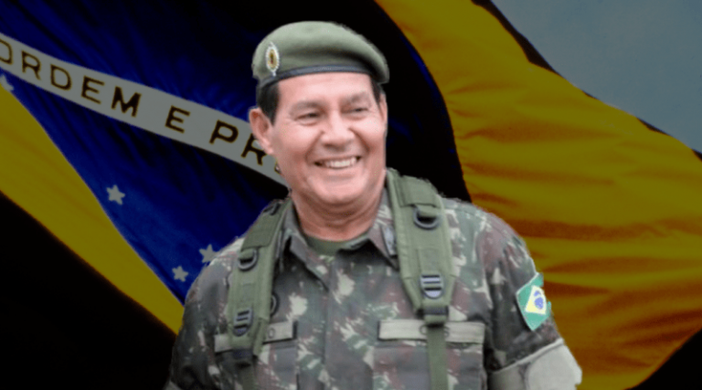 General Mourão, vice de Jair Bolsonaro, se defende das acusações da imprensa