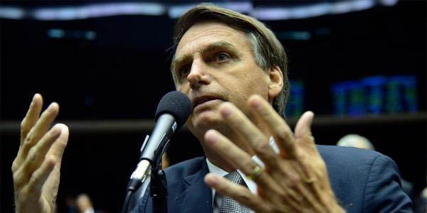 Sem Lula, cuja candidatura deve ser impugnada, apesar de estar registrada no TSE, Jair Bolsonaro lidera as intenções de voto para Presidente, de acordo Ibope/Estado/TV Globo