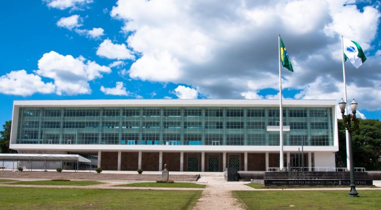 O Paraná tem agora 10 candidatos pretendendo ocupar o Palácio Iguaçu