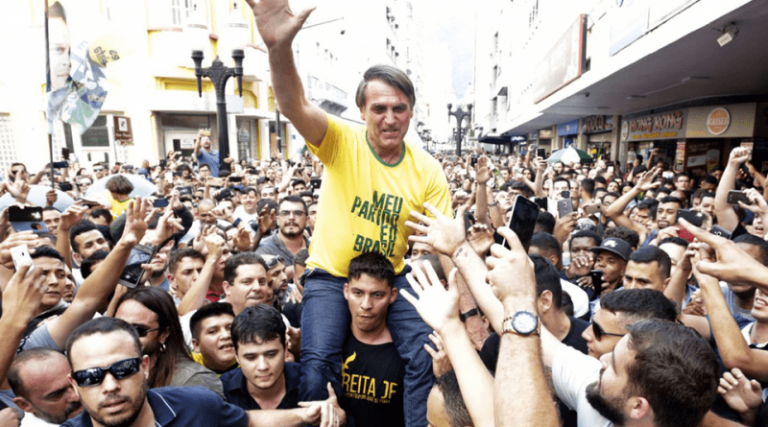 Pesquisa em  Minas Gerais mostra Bolsonaro com 69,6% das intenções de voto