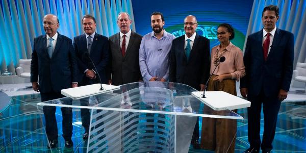 Debate na Rede Globo com a ausência de Bolsonaro é marcado com farpas entre Alvaro Dias e Fernando Haddad