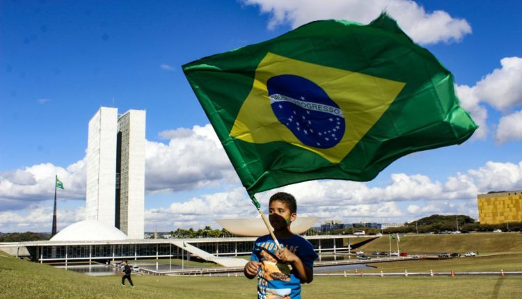 12 de outubro (hoje) – Dia das Crianças – e as propostas de Bolsonaro e Haddad