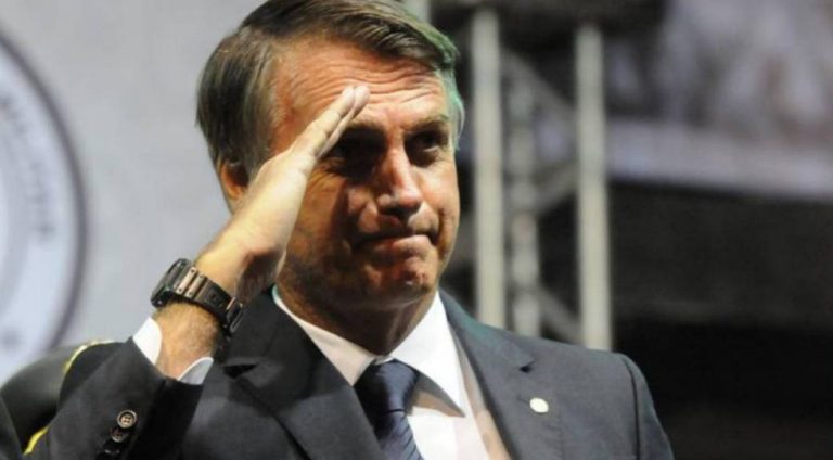 Bolsonaro, na sua primeira visita a Brasília hoje, depois de eleito presidente, prioriza os militares