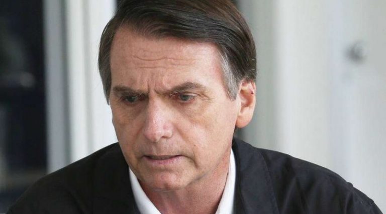 Bolsonaro defende redução do número de deputados federais de 513 para 400