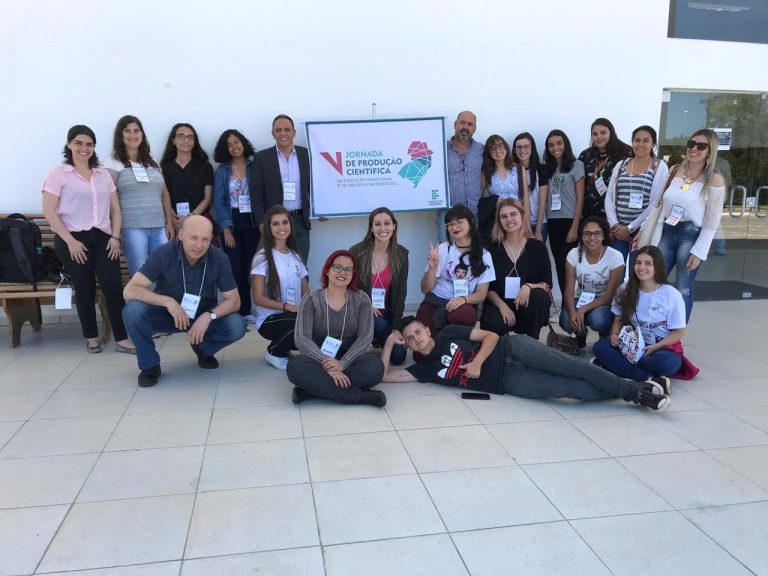 Estudante do IFPR/Campus de União da Vitória apresenta Sistema de Alerta de Enchentes em  Concórdia, Santa Catarina