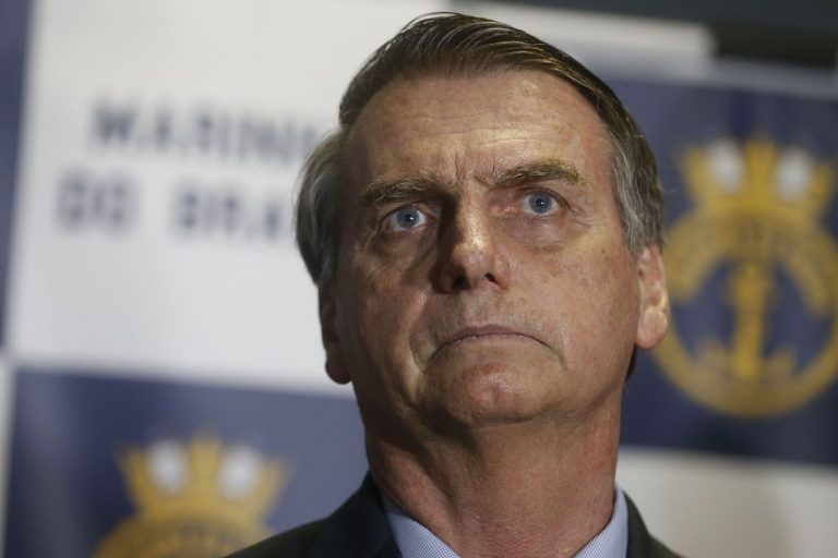 Jair Bolsonaro deixou a Ilha de Marambaia e voltou para casa, no Rio de Janeiro