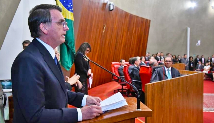 Um discurso histórico do presidente eleito Jair Bolsonaro na cerimônia de diplomação, ontem (10)