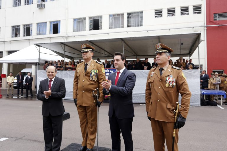 Agilizar atendimento e reduzir prazos são metas do Corpo de Bombeiros, garante o governador Carlos Massa Ratinho Junior