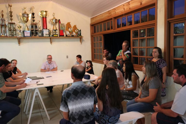 Vereador Élio Weber participa de reunião do Centenário de São Miguel da Serra