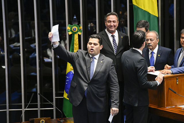 Novo presidente do Senado ocultou da Justiça Eleitoral posse de imóveis durante sua carreira política