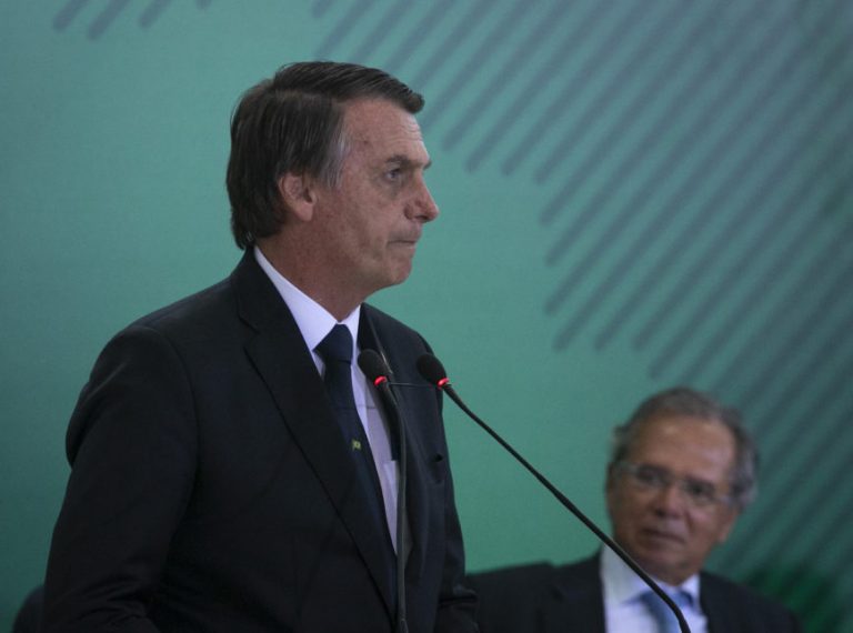 Presidente Jair Bolsonaro entregou a proposta da reforma da Previdência no Congresso