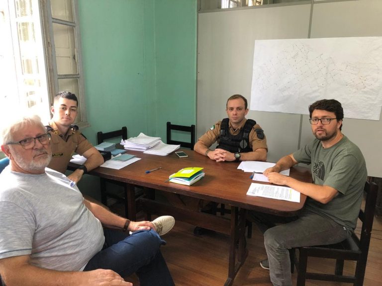 Comissão de Trânsito e Polícia Militar decidem por faixas elevadas na frente de escolas e Cemeis de União da Vitória