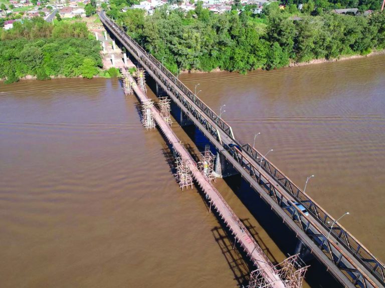 Ponte ‘Machado da Costa’ será interditada nesta segunda-feira (18). Obras da nova ponte prosseguem em ritmo acelerado