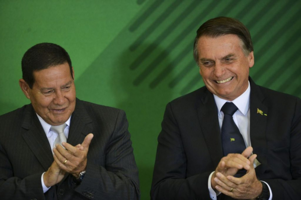 Vice Mourão nega divergências com Bolsoonaro e diz que “somos complementares”