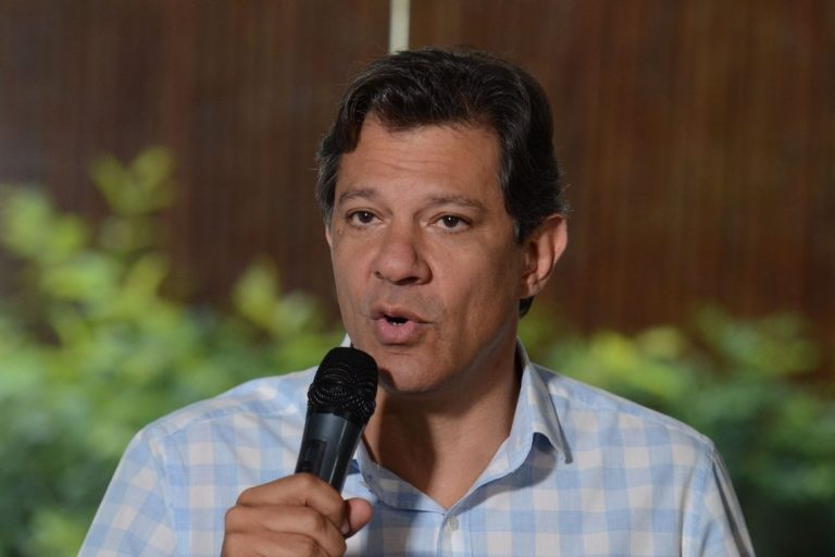 Tribunal Superior Eleitoral (TSE) multa ex-candidato Fernando Haddad por irregularidades na internet