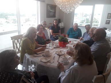 A reunião mensal da Academia de Letras do Vale do Iguaçu (ALVI) do mês de abril