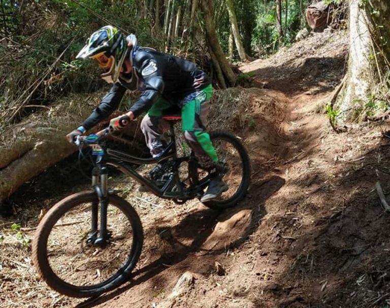 Qualidade da pista de downhill credencia União da Vitória para receber evento nacional, afirma presidente da Federação Paranaense