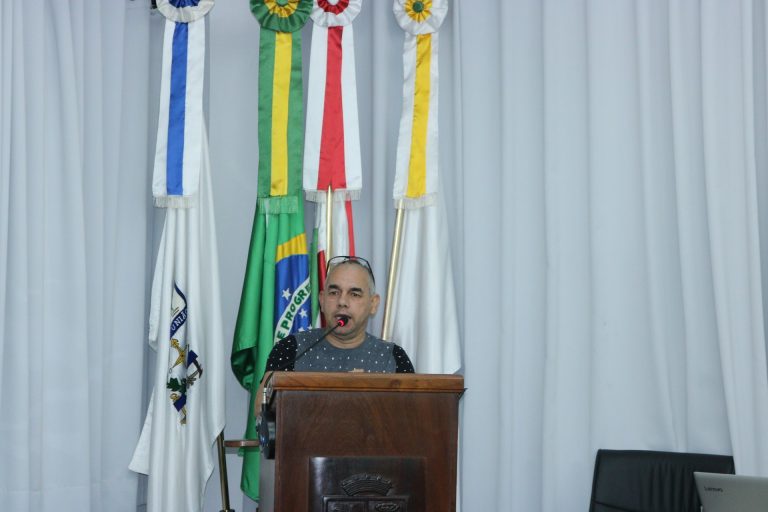 Presidente do Sindicato dos Funcionários participa de sessão da Câmara Municipal de Porto União