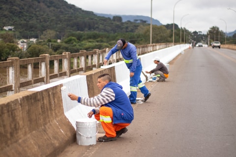 DER/PR melhora visual da Ponte ‘Domício Scaramella’