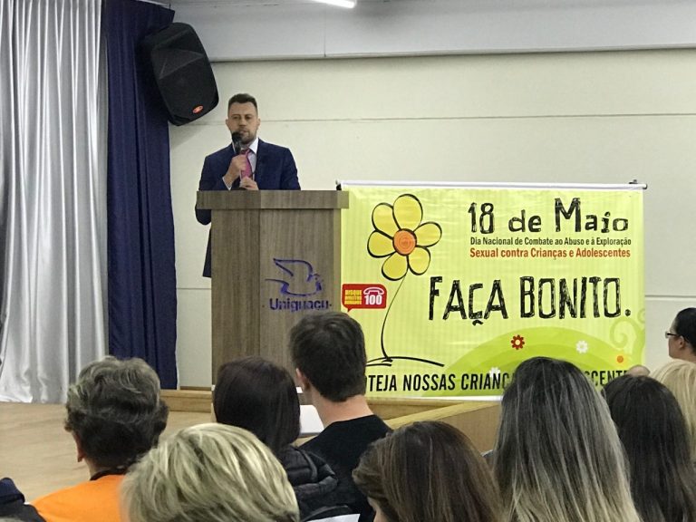 Abordagem de violência contra crianças e adolescentes recebe público de mais de 500 pessoas em União da Vitória