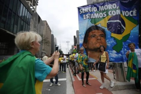 População vai às ruas dia 30 (domingo) em favor de Sérgio Moro e a Praça Hercílio Luz deve ser o local da concentração em Porto União/União da Vitória