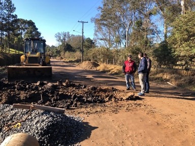 Retomada as obras do asfalto da Rua Braulina Pigatto em União da Vitória