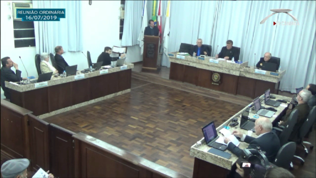 Com a presença do prefeito Eliseu Mibach, Câmara Municipal de Porto União realiza última sessão ordinária antes do recesso