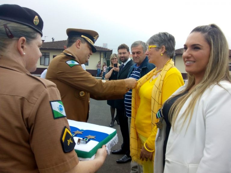 Vereadora Alandra Roveda Grando recebe medalha ‘Heróis do Contestado’