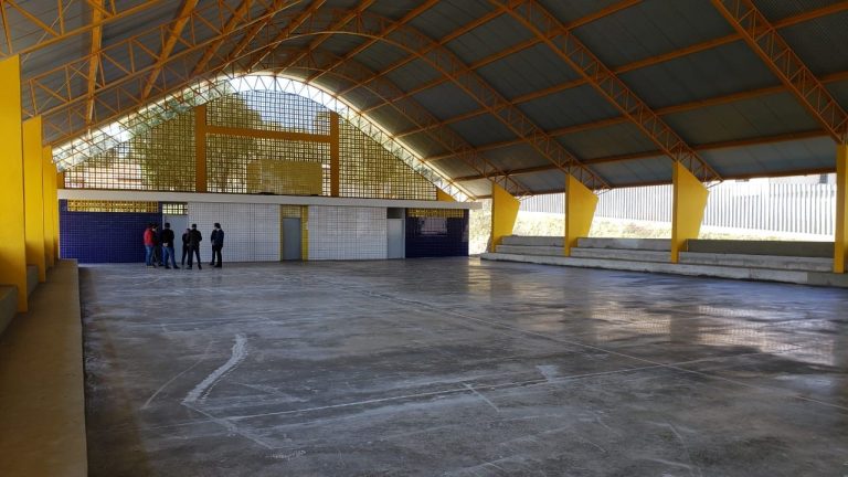 Obras da quadra da Escola Municipal Maridalva Palamar estão em fase final