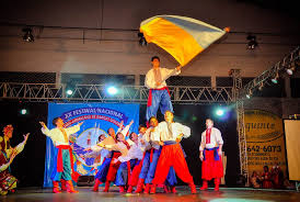 Grupo Folclórico Fialka celebra 25 anos com jantar típico