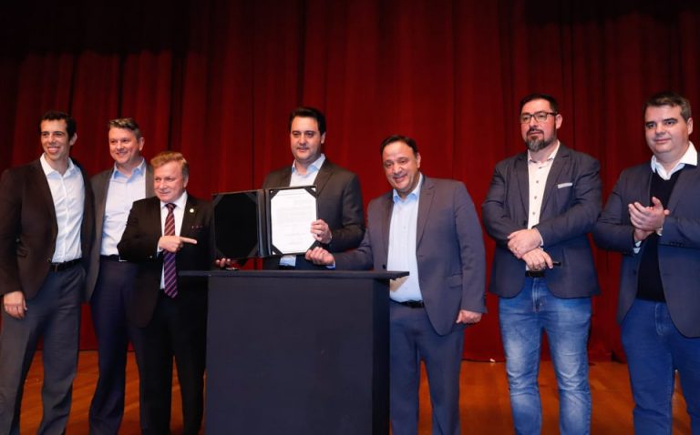 Hussein Bakri garante apoio dos deputados estaduais aos avanços na Educação do Paraná