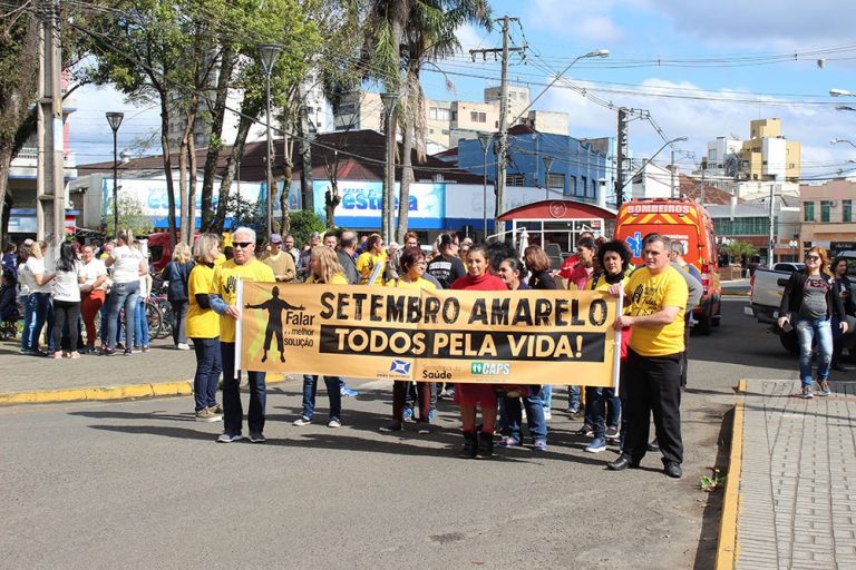 Passeata marca o início do Setembro Amarelo nas cidades de União da Vitória e de Porto União