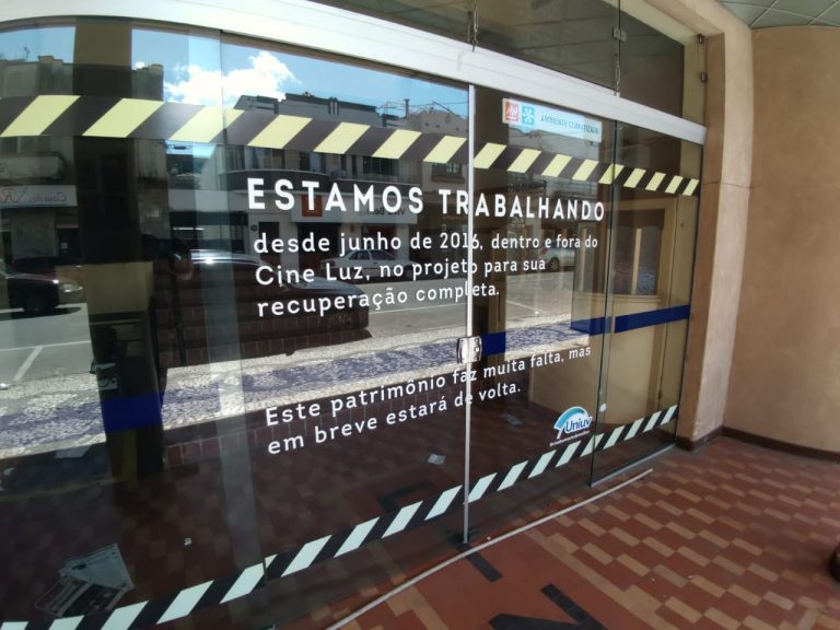 Em cartaz, no Cine Luz: “Justificativas em discursos inflamados não limpam o pó da realidade”.