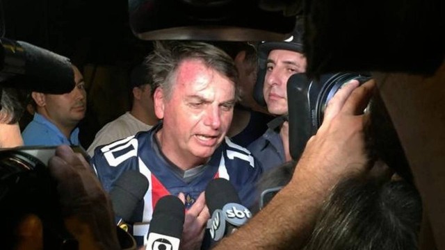 “Tá com sua mãe”, responde o presidente Bolsonaro a pergunta de ciclista