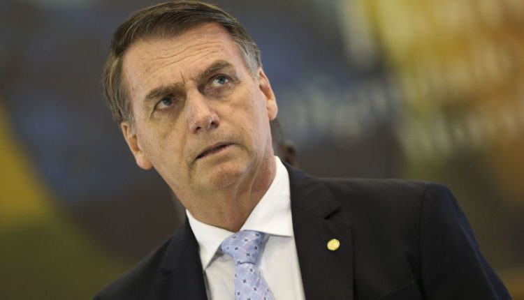 Presidente Jair Bolsonaro diz que imprensa age com “covardia e patifaria”