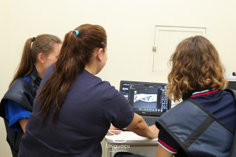 Clínica Veterinária Escola Uniguaçu recebe Raio-X Digital