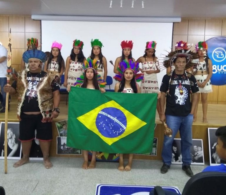 Comunidade indígena participa de evento da educação em União da Vitória