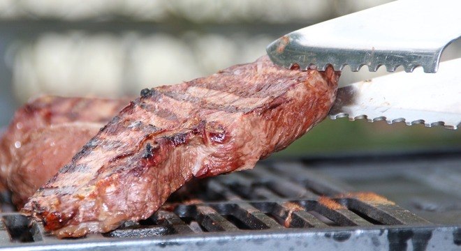 Aumento da exportação de carnes eleva os preços e pesa no bolso dos brasileiros