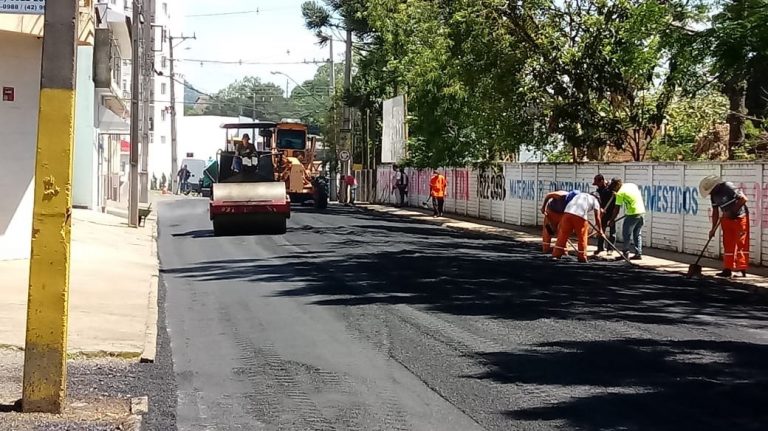 União em Transformação: mais uma rua sendo asfaltada em União da Vitória