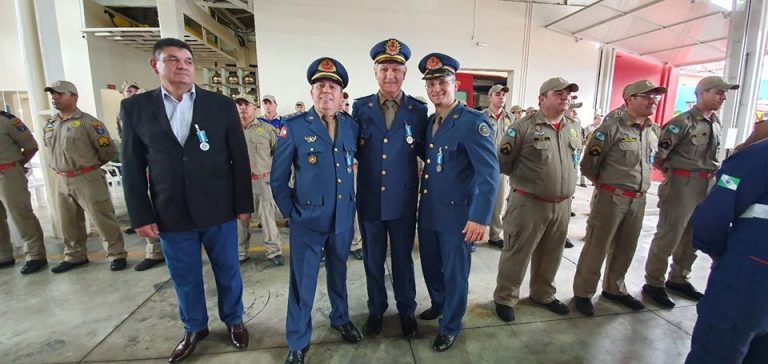 Bombeiros/Militares de Santa Catarina são homenageados no aniversário da Unidade de Irati