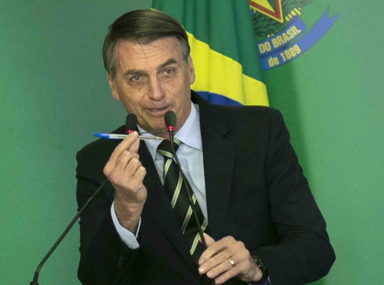 Partido de Bolsonaro tenta aumentar estrutura de coleta de assinaturas