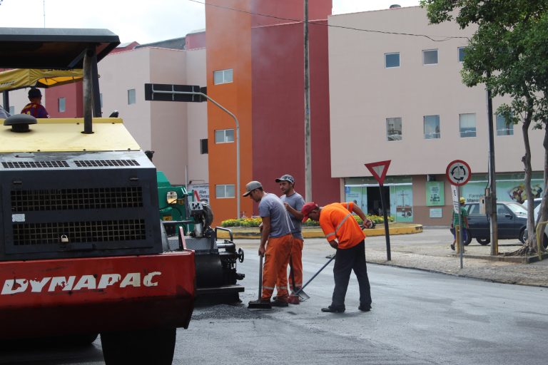 ‘União em Transformação” inicia recape na Rua Marechal Floriano Peixoto