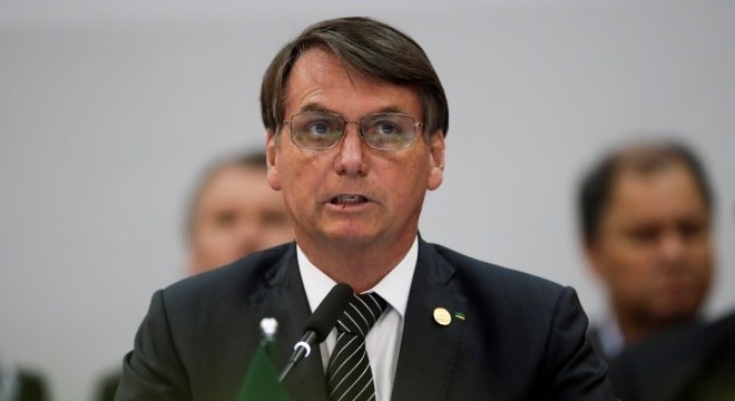 Presidente Jair Bolsonaro passa por vasectomia em hospital militar